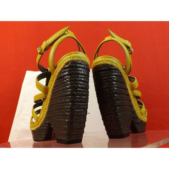 NIB BALENCIAGA ARENA MUSTARD YELLOW LEATHER WEDGE STUDDED SANDALS 40 $745 - Picture 8 of 12